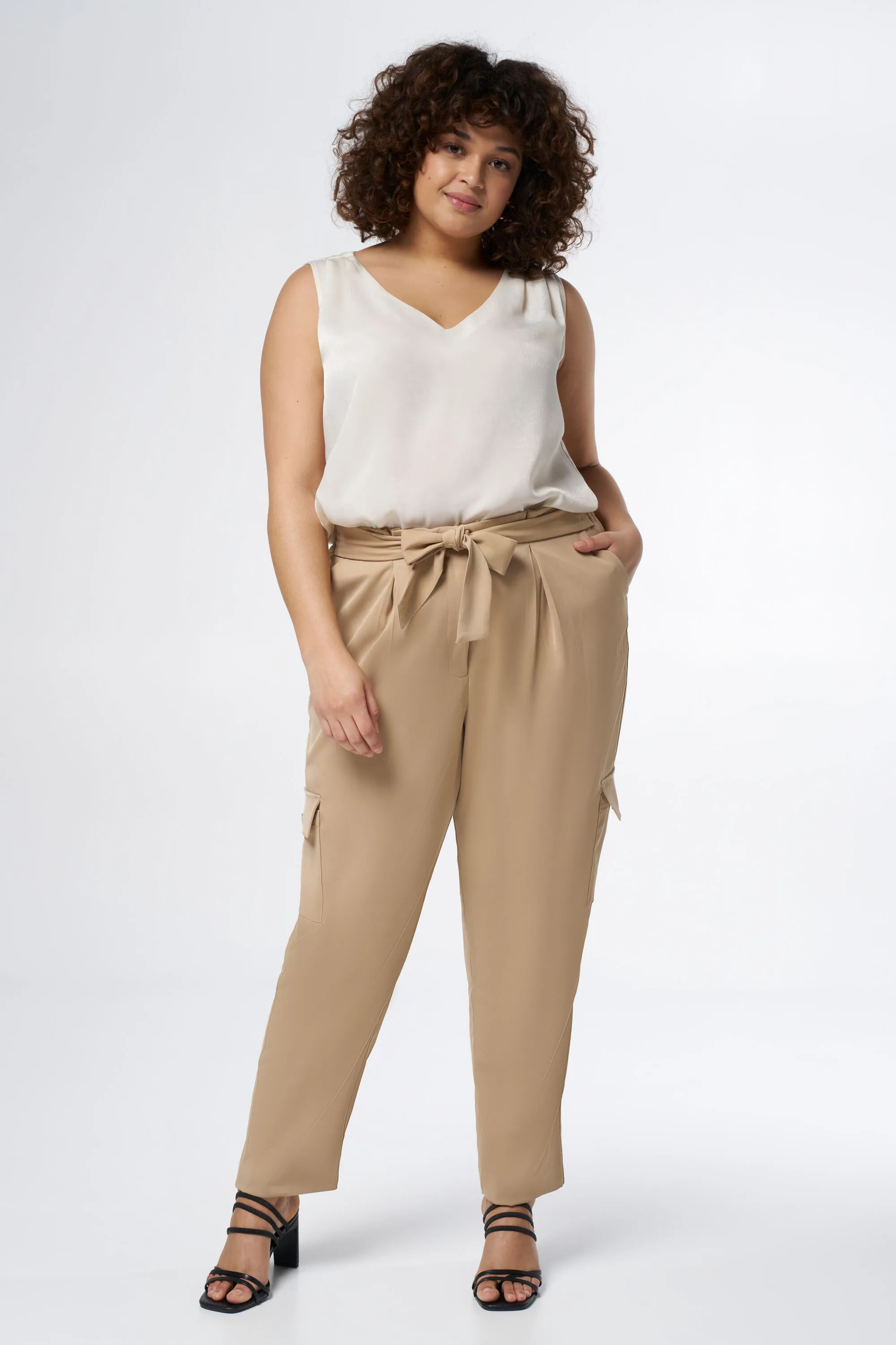 Femmes Pantalon ample avec poches camel | MS Mode