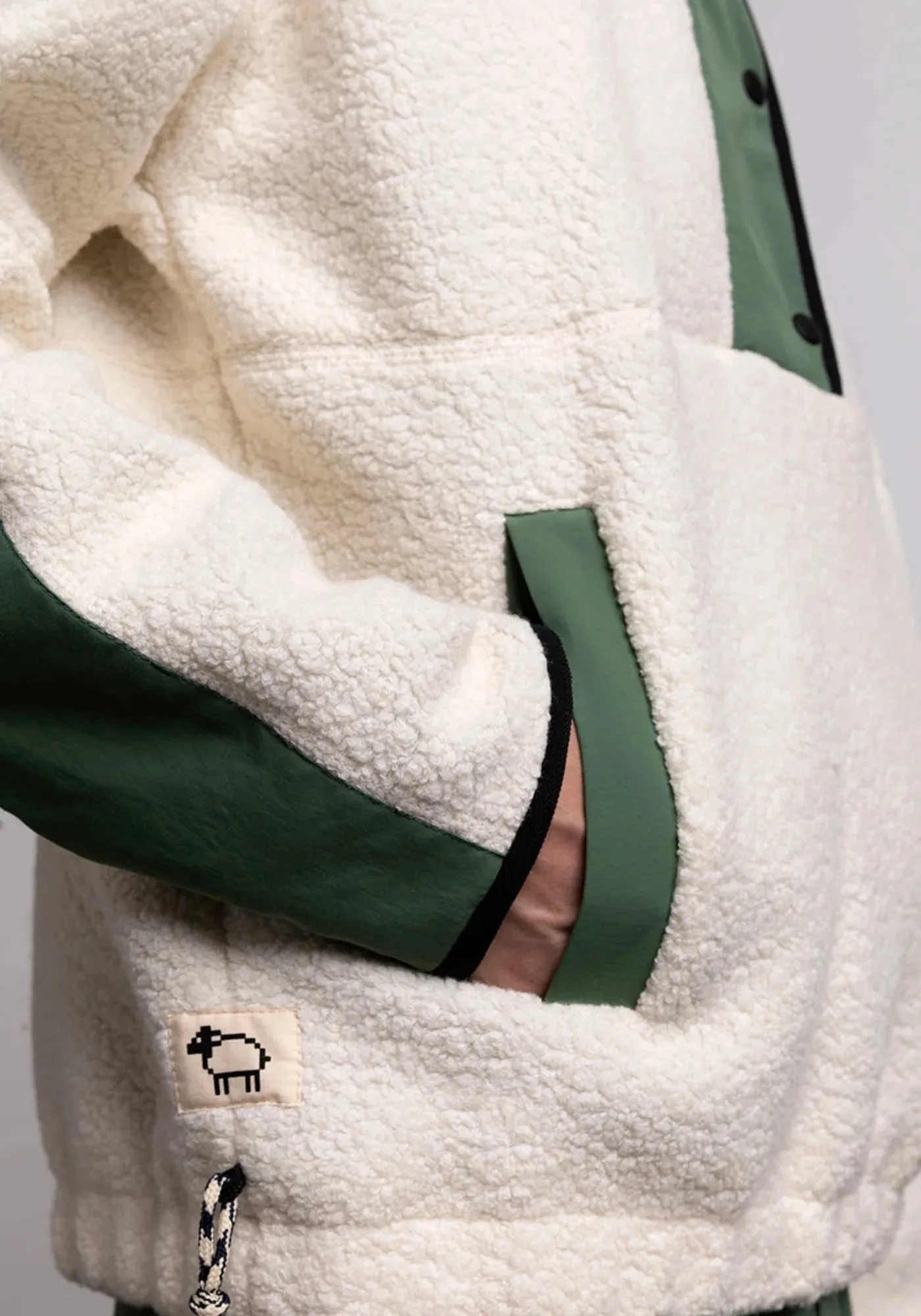 Hoodie Sherpa unisexe Cocoon écrue et vert