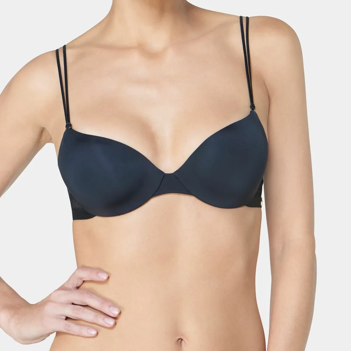 Soutien-gorge ampliforme noir-Sloggi | A coque 3 SUISSES